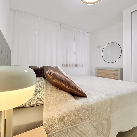 Playa Del Duque Beachside - Renovated 1br Pd1 阿德耶