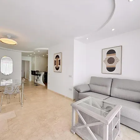Playa Del Duque Beachside - Renovated 1br Pd1 Apartament *