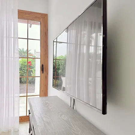 Apartment Playa Del Duque Beachside - Renovated 1br Pd1 *