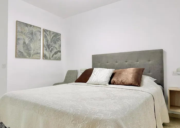 Playa Del Duque Beachside - Renovated 1br Pd1 Daire *