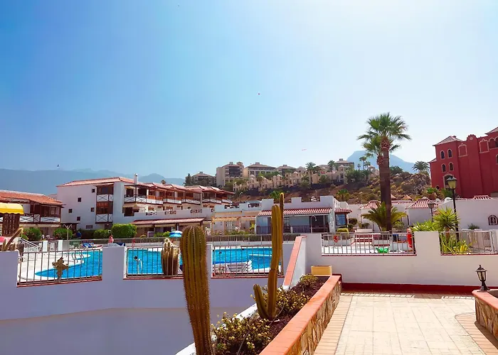 Playa Del Duque Beachside - Renovated 1br Pd1 Daire