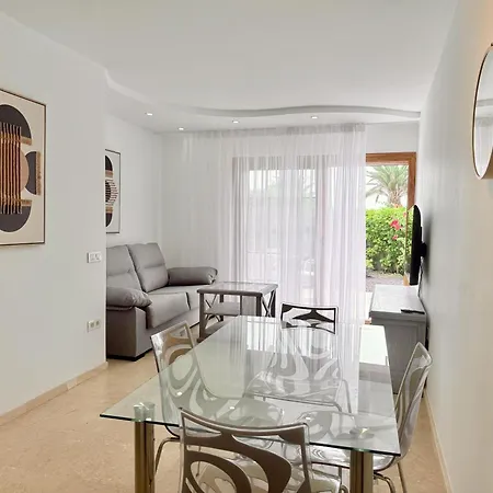 Playa Del Duque Beachside - Renovated 1br Pd1 Lägenhet *